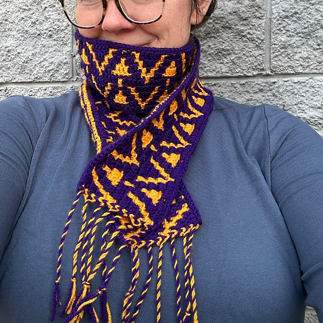 Peaks & Pillars Scarf