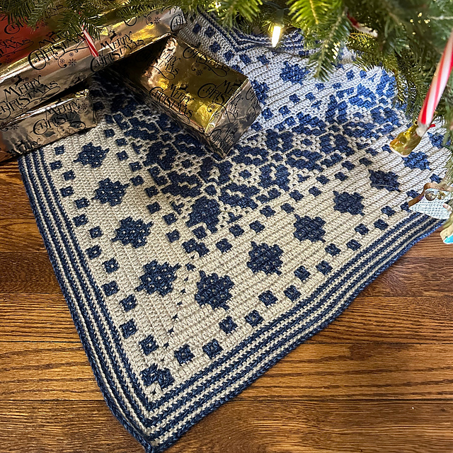 Nordic Star Christmas Tree Skirt