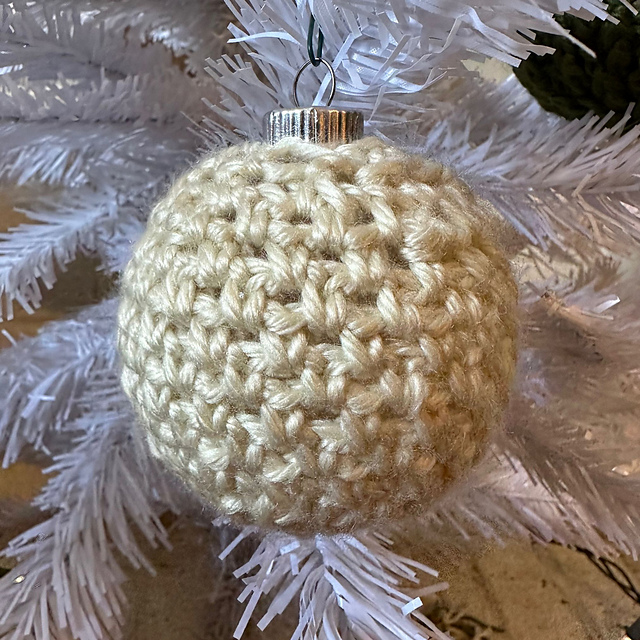 Simple Moss Ornament