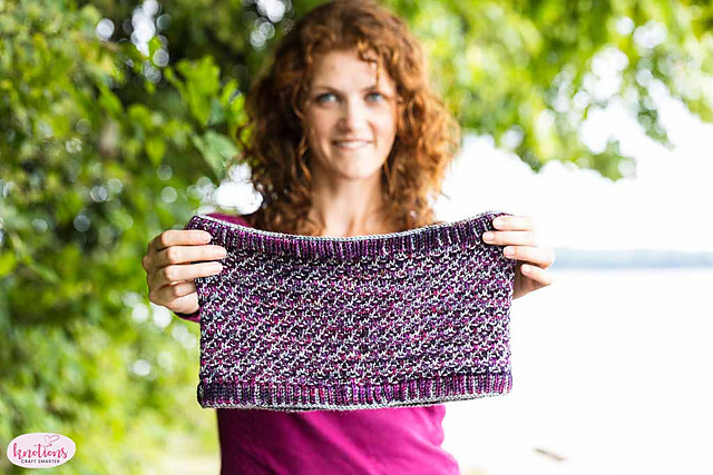 Hawthorn Cowl