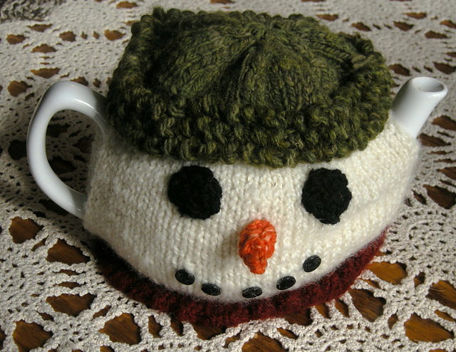 Snowman tea Cozy
