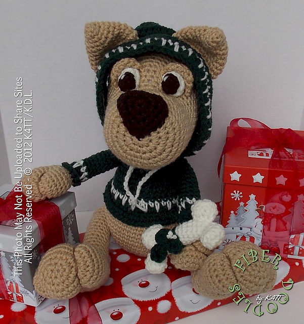 Mistletoe the Mutt