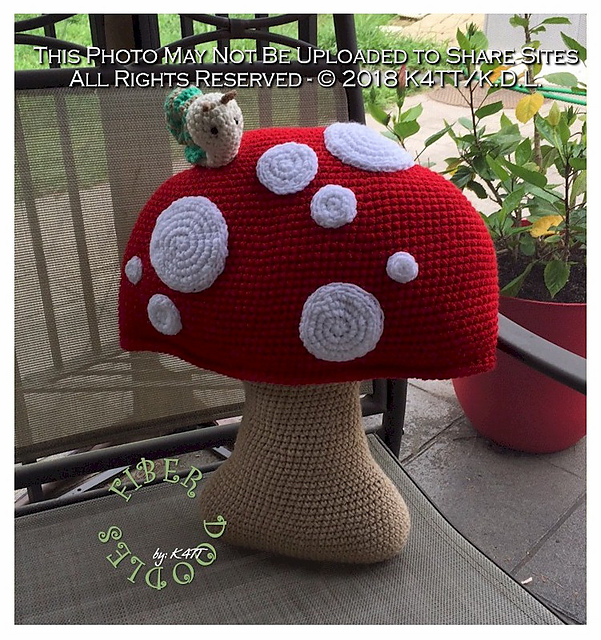 Shrooms For Fall w/Snail