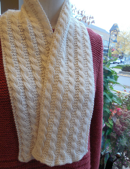 Mab Scarf