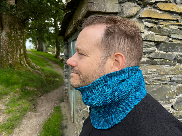 Cat Bells Cowl