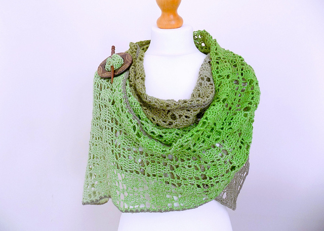 Leafy Boughs Wrap