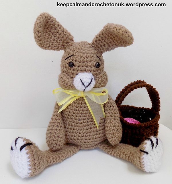 Easter Bunny with basket