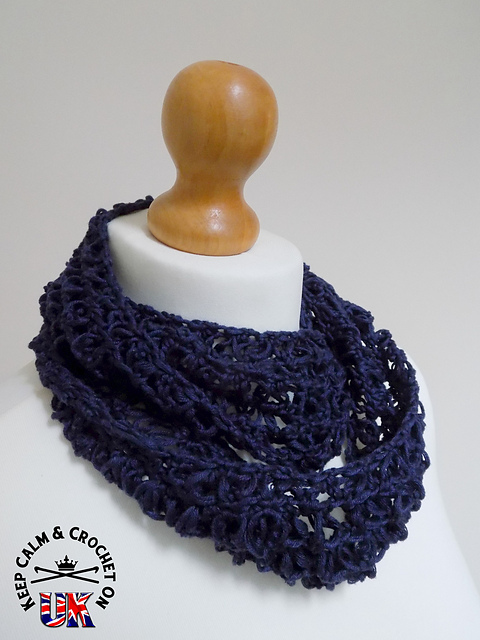 Lover's Ladder Infinity Cowl