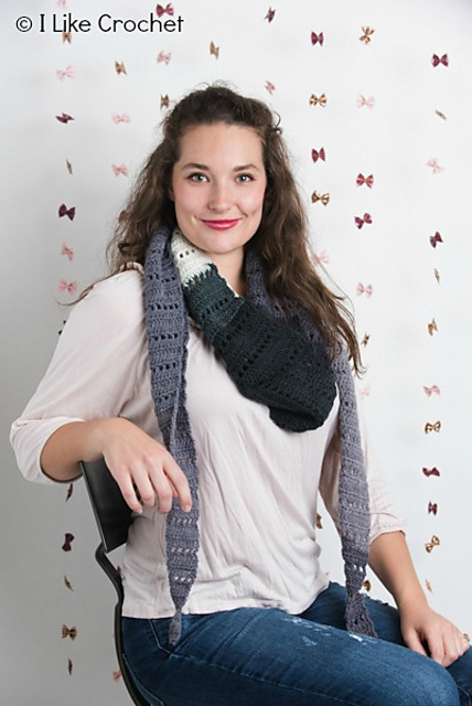 Filet Crochet in Shades of Gray Scarf