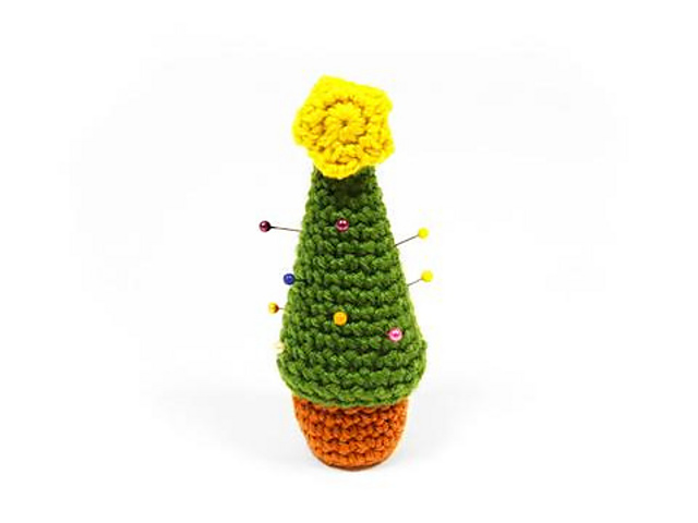 Christmas Tree Pincushion