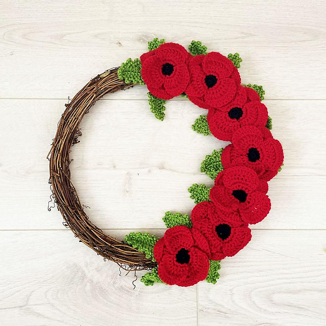 Deramores Poppy Wreath