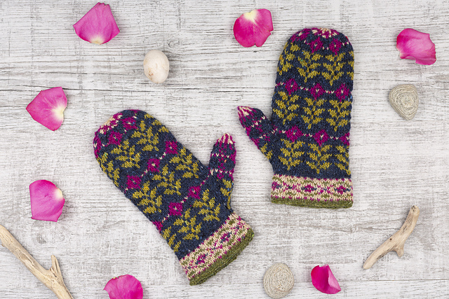 Green shoots mittens