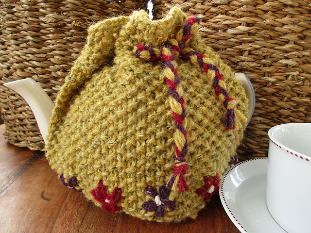 Moss Stitch and Embroidery Tea Cosy