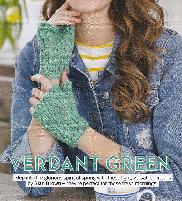 Verdant Green Mittens