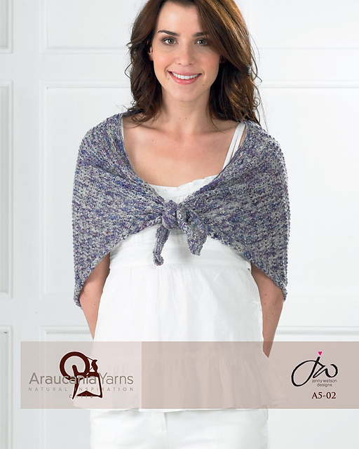 Lace Triangular Wrap