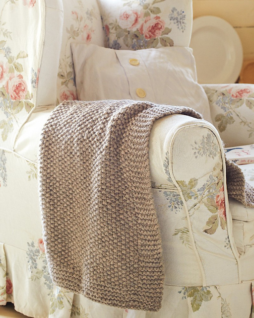 #19 Moss Stitch Chair Throw