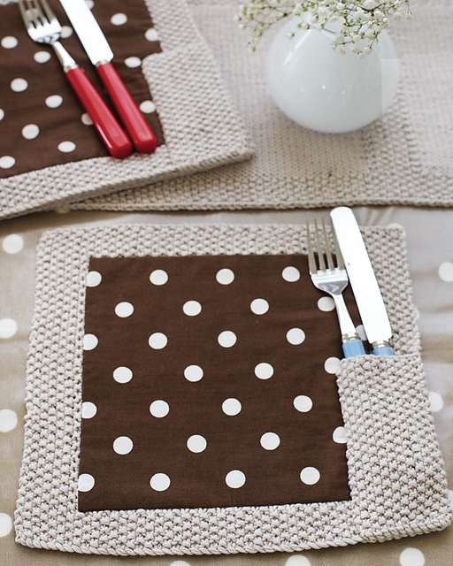 #21 Four Place Mats with Cutlery Pockets