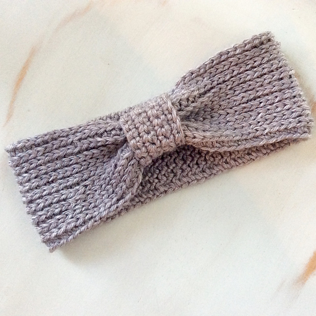 Ribbed Bow Ear Warmer