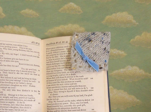 Stockinet Bookmark