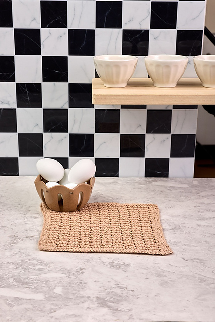 Eyelet Avenue Dishcloth