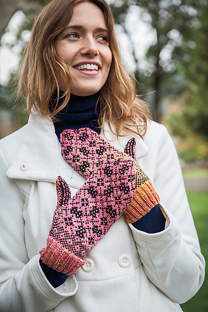Liliiflora Mittens
