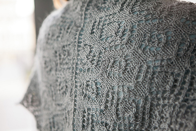Ostreo Shawlette