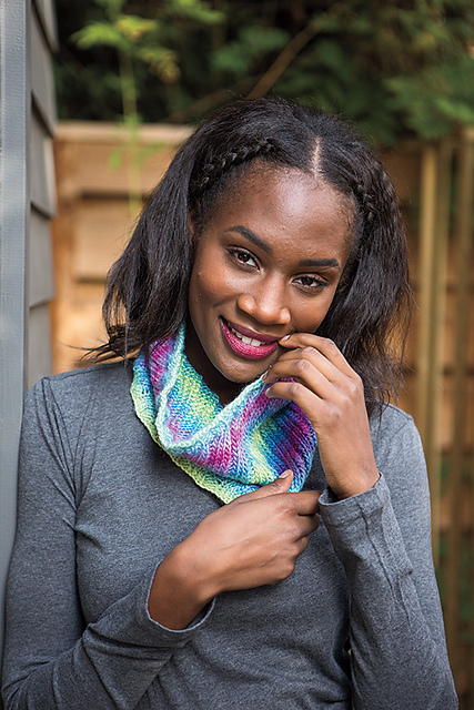 TwirlyWhirl Cowl