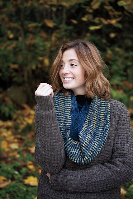 Syncopated Brioche Cowl