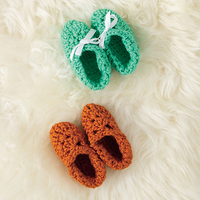 Ravelry Marigold Booties pattern by Kristen Stoltzfus