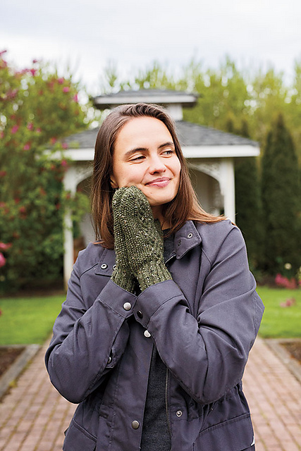 Mossy Cable Mittens