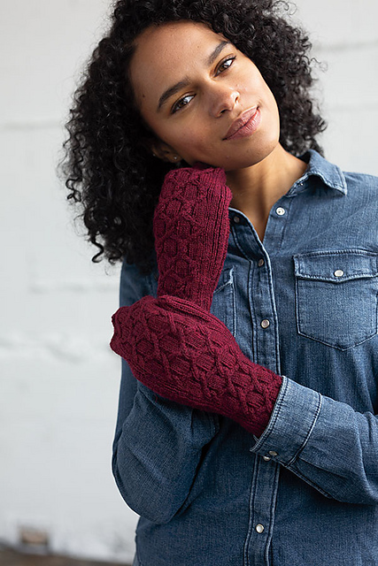 Diamond Dream Mittens