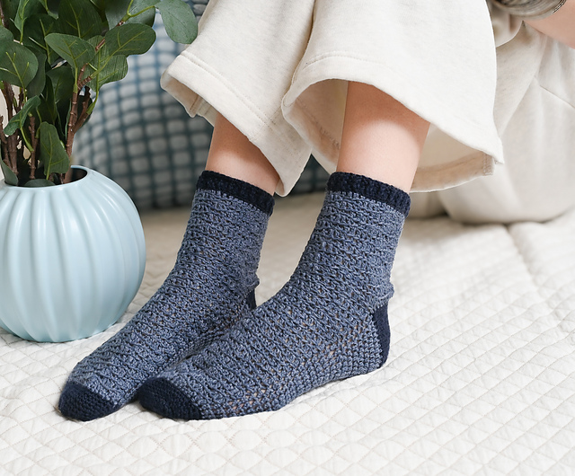 Stormy Wave Socks