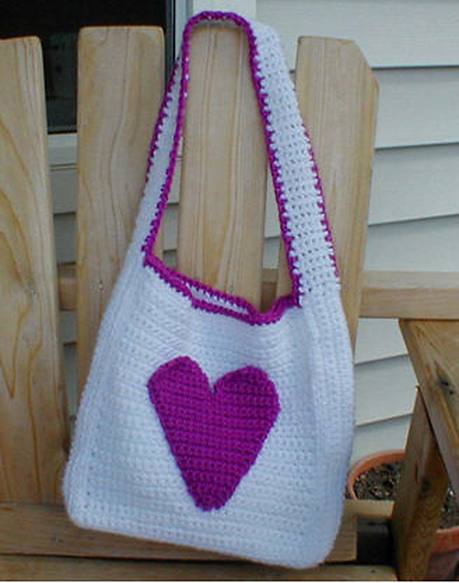 Ravelry Heart Totebag pattern by Karen Whooley