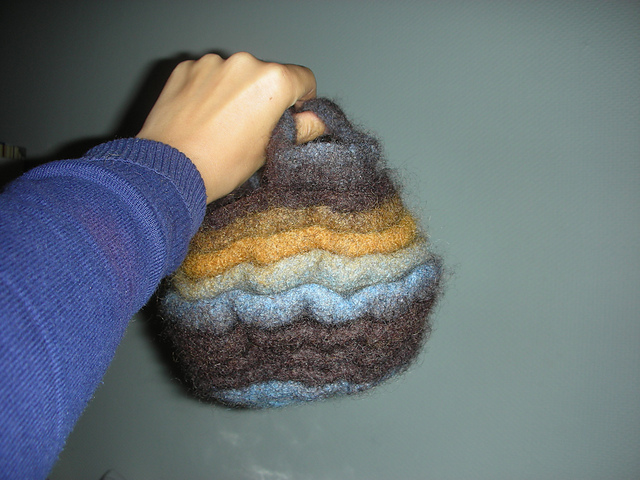 Ravenclaw bag with horizontal creace