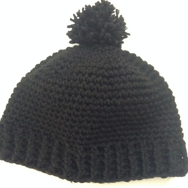 Ribbed Pompom Hat