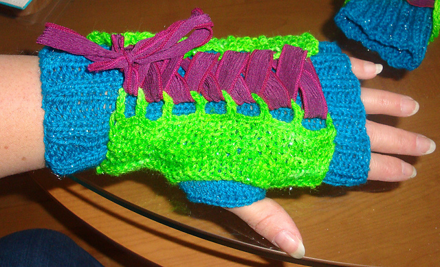 Discworld:  Sacharissa's Gloves
