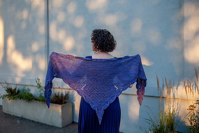 Art Nouveau Shawl