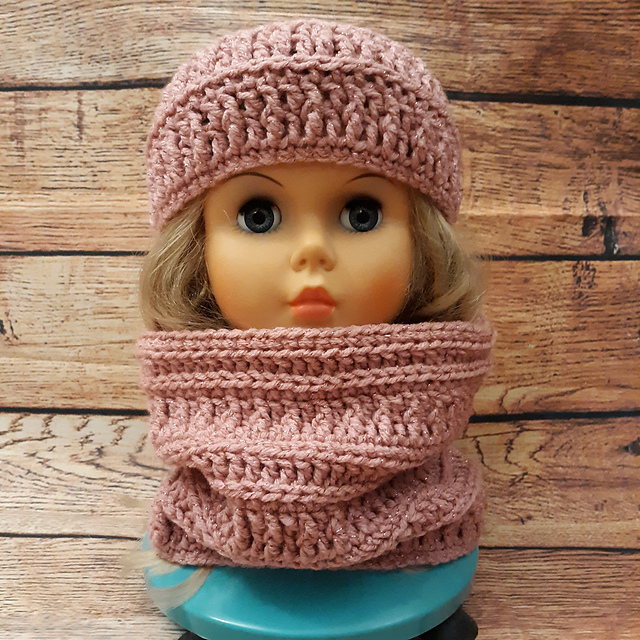 Not So Messy Cowl