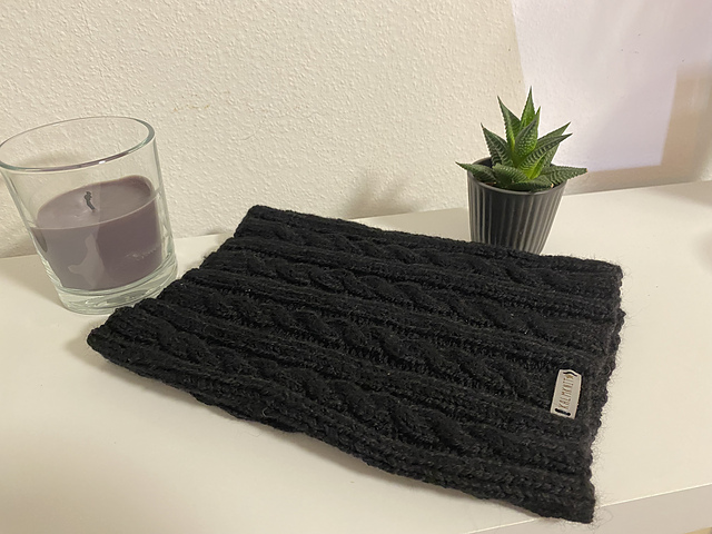 Far Cowl