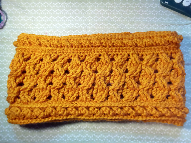 Celtic Honeycomb Cowl