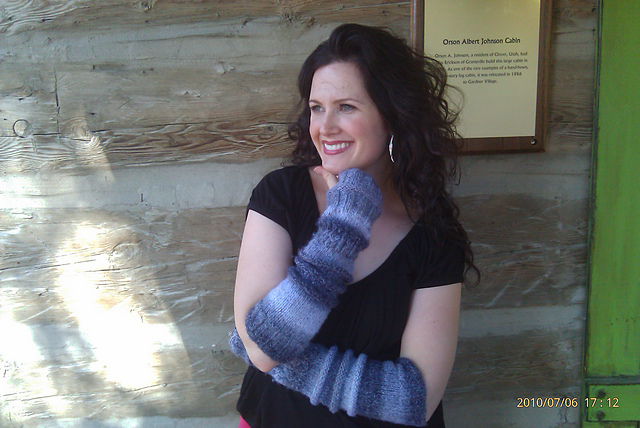 Fingerless Gloves that "Fit"