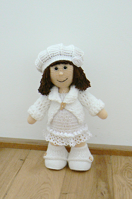 Alice - the Doll in White