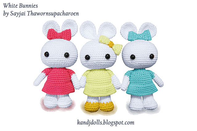 Amigurumi White Bunnies