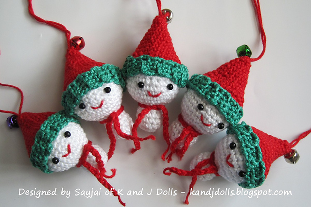 Tiny Snowman Amigurumi
