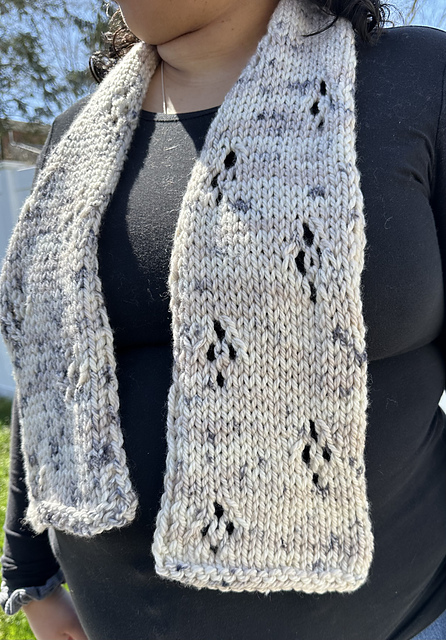 Chunky Eyelet Scarf