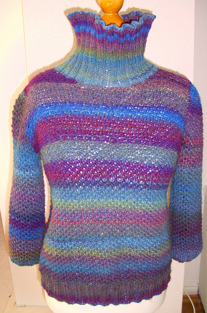# 18 Pullover mit Rollkragen