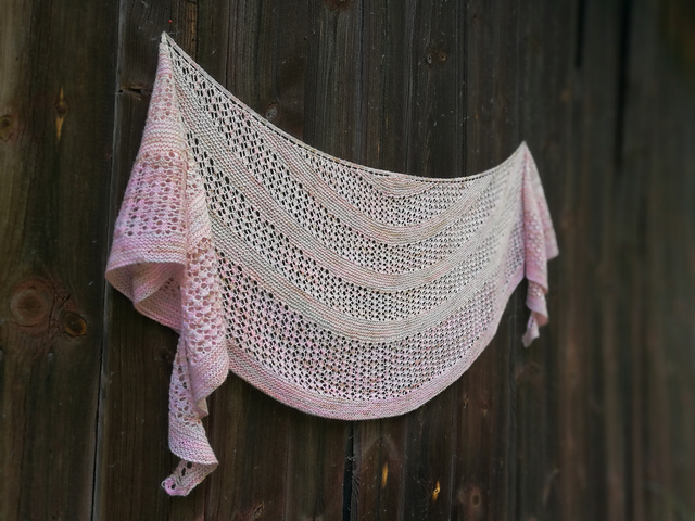 Hattara shawl