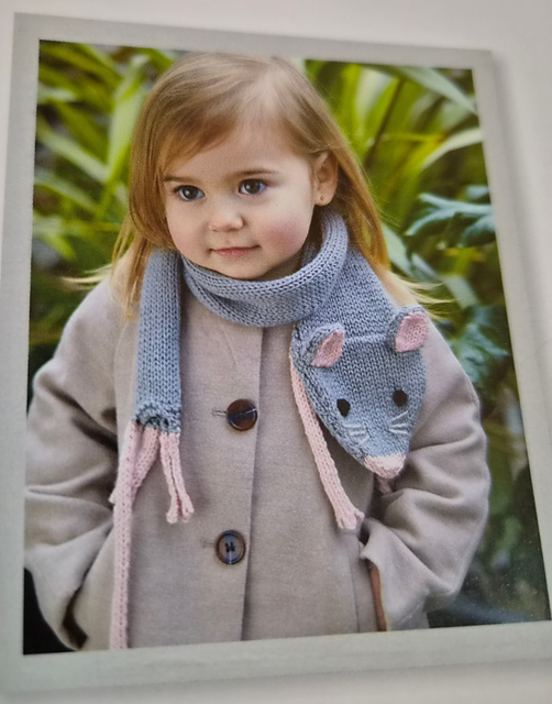 Mouse Scarf