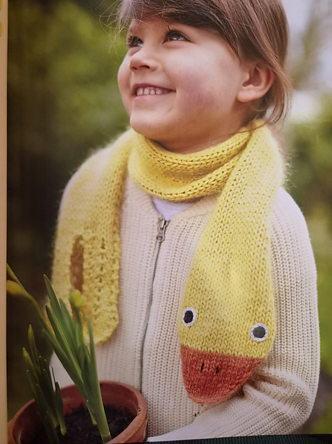 Duckling Scarf