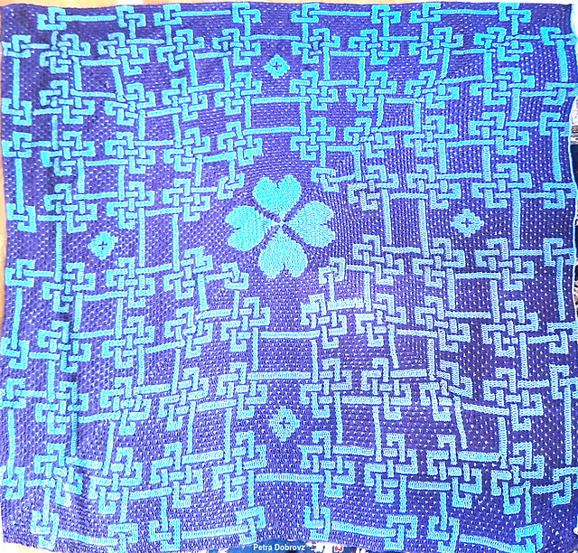 Solid Shamrock blanket